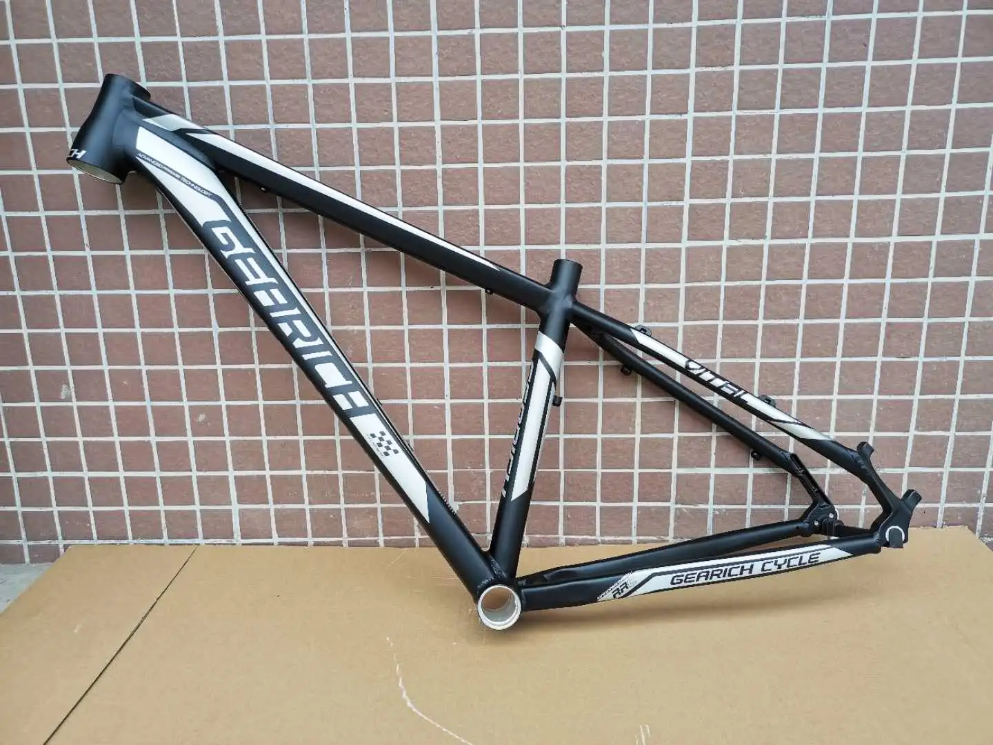 parts of a bike frame