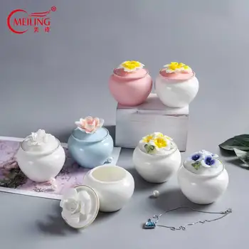 

Handmade Flower Storage Jars Ceramic Small Container With Lid Candy Sugar Tea Bottle Box Decorative Home Kitchen Table Dispenser