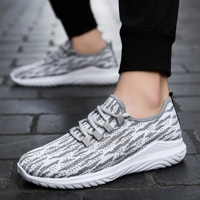 Fahsion Lightweight Outdoor Running Shoes For Men Breathable Mesh Lace-up Sport Sneakers Walking Jogging Athletic Footwear