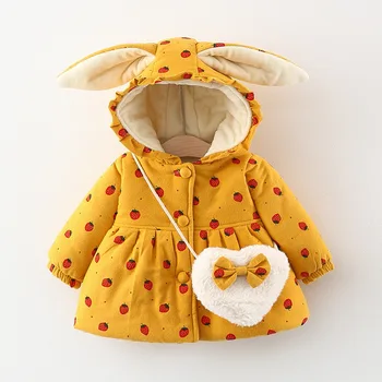

Winter Warm Baby Girls Strawberry Print Cute Rabbit Ear Hooded Thick Fleece Jackets Kids Outerwear Coats Casaco + Heart Bag