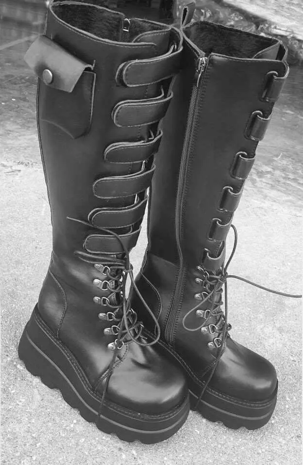 High Heels mid-calf Boots with Platform photo review