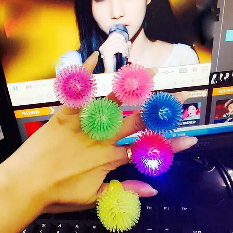 Fashion 50pcs Led Jelly Soft Ring Change Flashing Glow Blinking Wedding Fancy Halloween Party Disco Decor For Children Kids Toy (1)