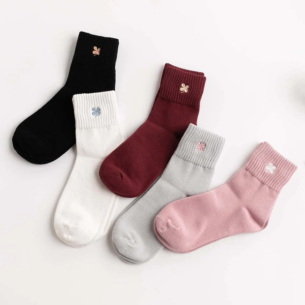 

Women's embroidery plant leaf fashion cute high quality pure cotton shallow mouth casual socks 5 pair