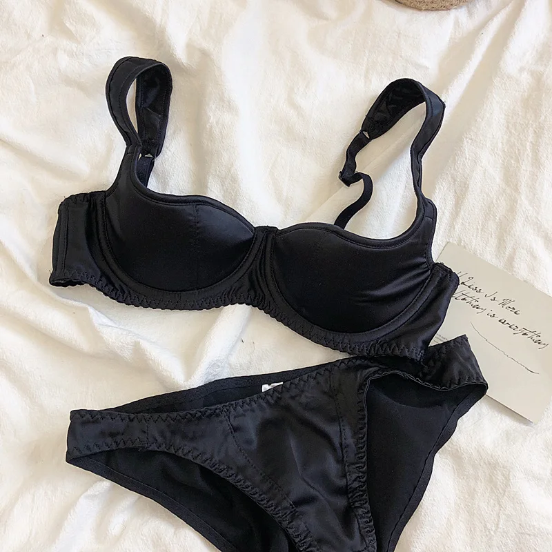 Sexy small half cup on top of retro style underwear set women smooth bra with steel ring push up lingerie and panties_voghion.com