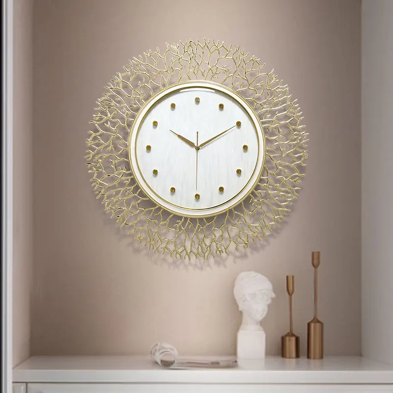 Cena Europejskie luksusowe kute zegary ścienne ozdoby na ścianę strona główna salon dekoracja ścienna na hotelową ścianę naklejki rzemiosło
