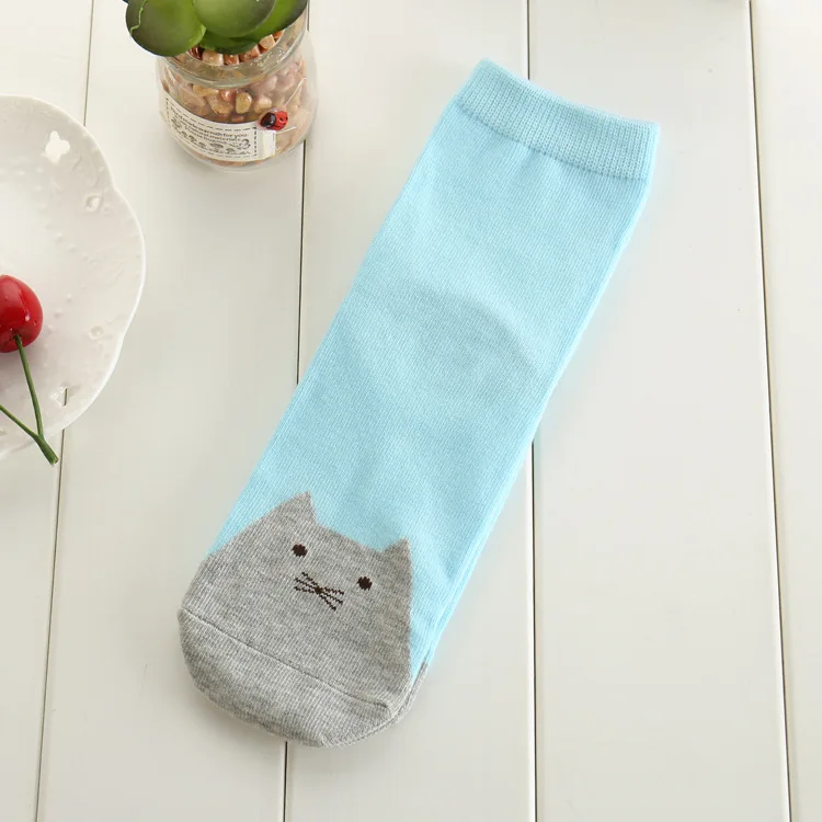 Korean version of autumn and winter models cute socks straight cat combed cotton socks candy color cotton socks - Цвет: 03