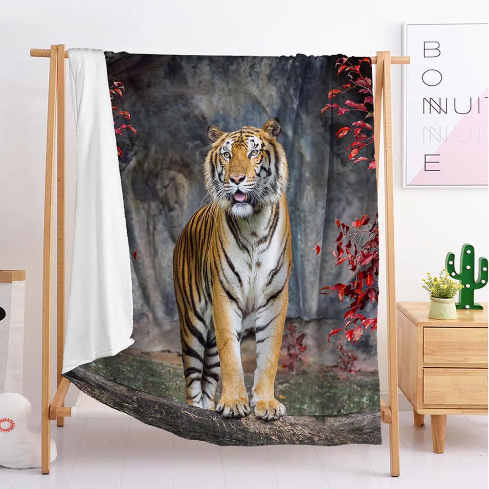 

2020 Tiger animal Custom blankets Large and small size throw blanket tapestry sleeping blanket flannel blanket bedding
