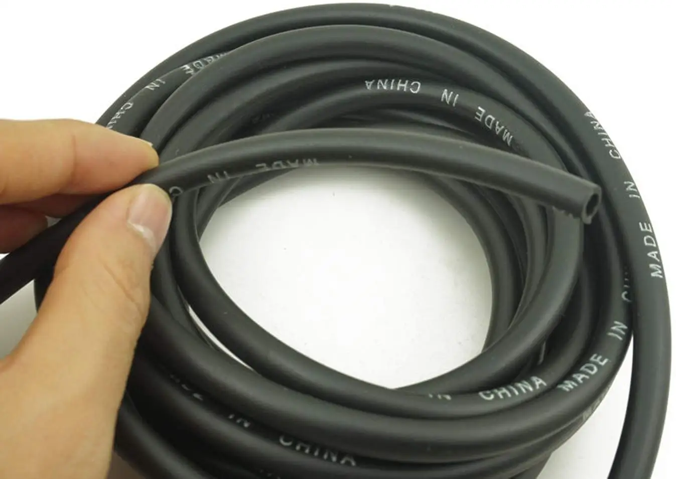 Шланг сапуна 2107 карбюратор. Шланг топливный ваз 2108. Шланг карбюратора. Патрубок подогрева карбюратора ваз 2108. Шланг карбюратора газ 2410.