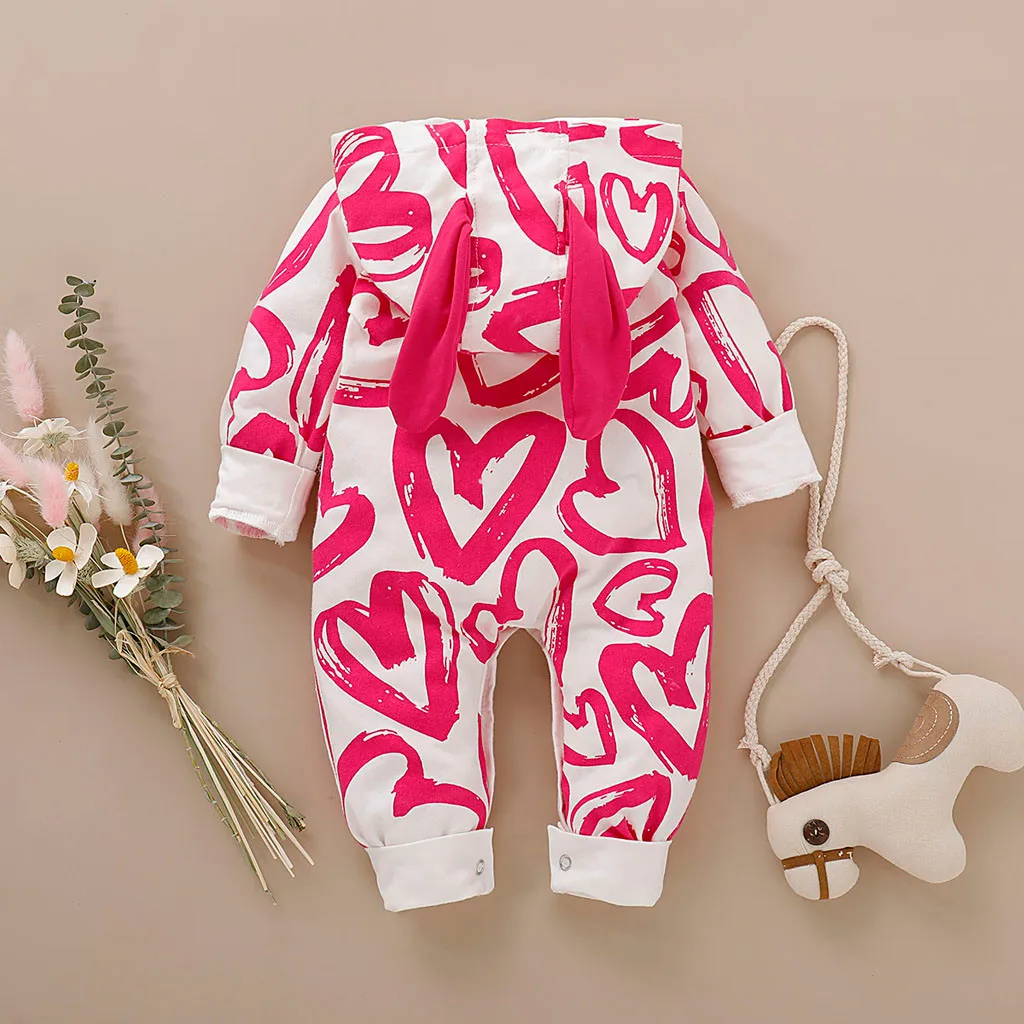 Одежда для малышей; осенне-зимний комбинезон с капюшоном и рисунком сердца для новорожденных мальчиков и девочек; Комбинезоны для детей