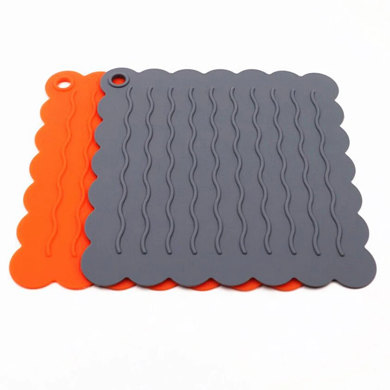 high quality Silicone Insulation Pad Multi-function Table Mat Anti-hot Placemat Coaster Anti-skid High Temperature Easy To Clean |