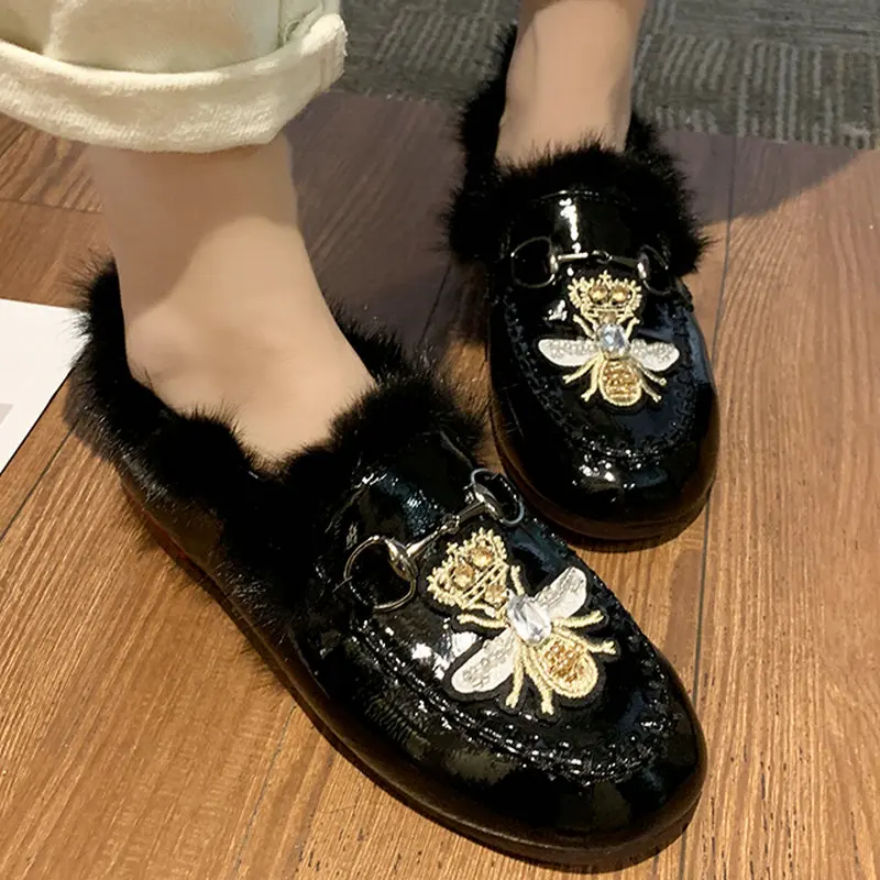 

Size 35-40 2019 New Fashion Spring/Autumn Female Flats Women's Low Heels Crystal Decorate Faux Fur Shoes Woman Cozy Casual Shoes