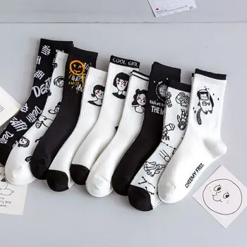 

2 Pairs/Pack 2020 New Autumn Black and White Sports Women Socks Cotton Cute Winter Socks Women Kawaii