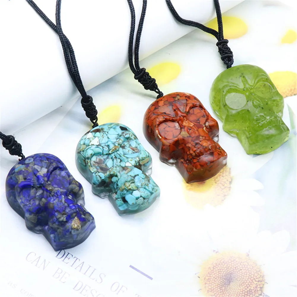 

New Style Resin Enclose Crystal Agatess Stone Skull Necklace Hip-hop Trend Halloween Pendant For Men and Women Jewelry