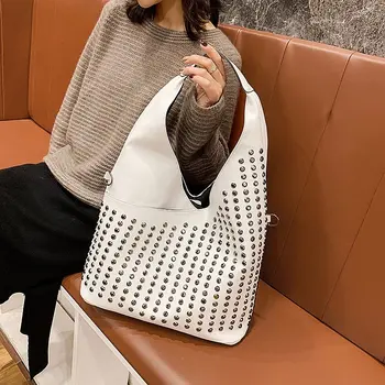 

2021 new soft leather retro sweet lady shoulder bag luxury fashion brand designer shoulder bag female rivet tote bag black