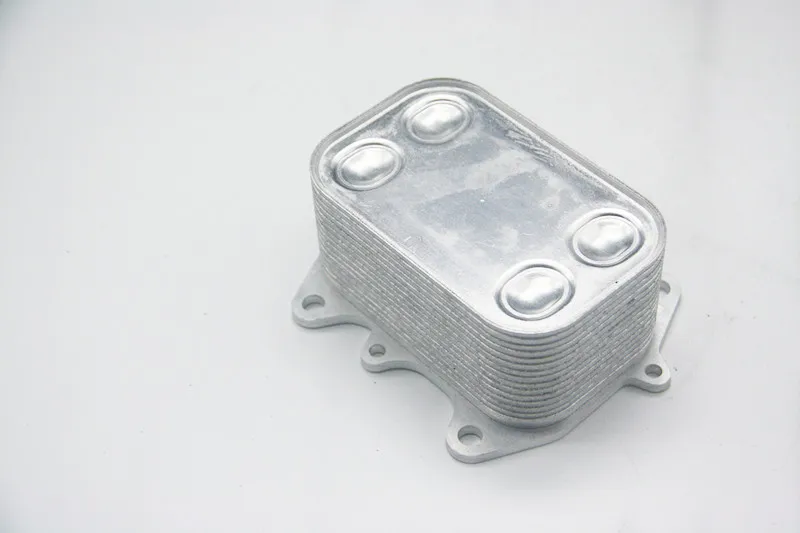 Масляный радиатор двигателя для AUDI OE: 03L 117 021C/03L117021C/03L 117 021 C