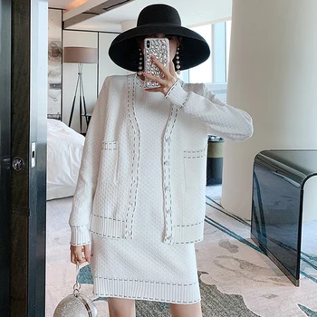

Fashion Western-style knitted suit 2020 autumn new loose and thin dress temperament cardigan two-piece female
