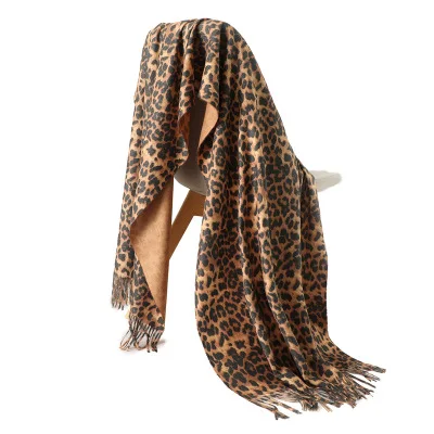 Fashion Cashmere Leopard Scarf For Women Tassel Shawl Double Faced Soft Pashmina Hijab Winter Warm Scarf Blanket Red Camel Green - Цвет: 5