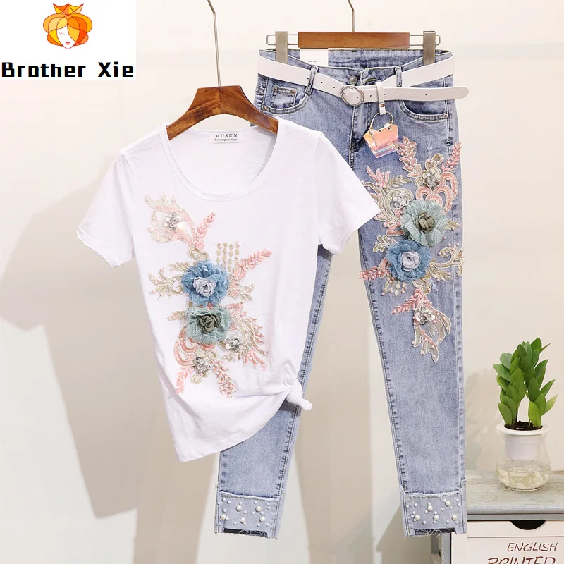 

Jeans Sets In Women's Two Piece Set Spring Clothing New Bead Embroidery 3D Flower Short Sleeve T - Shirt + Denim Jeans Ladies