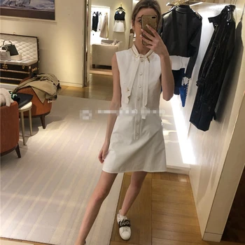 

2020 summer new Paris runway show designer sleeveless elegant simple temperament dress