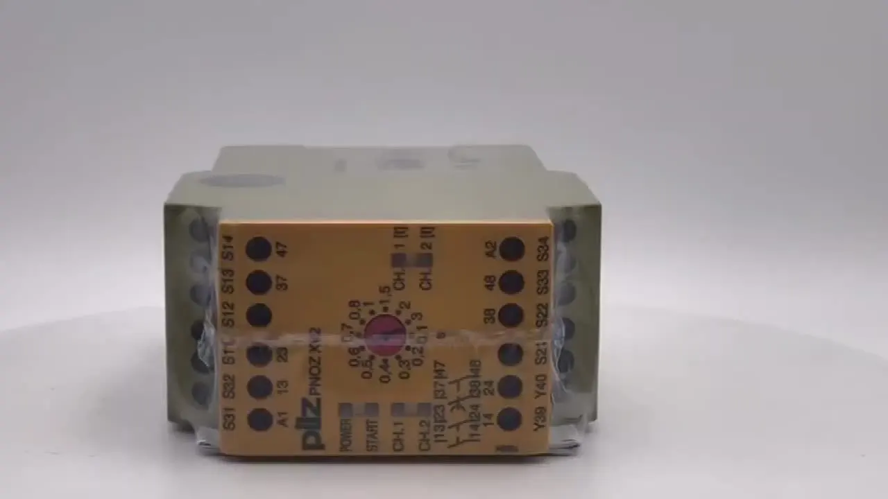 PNOZ s4 C 24VDC 3 n/o 1 n/c 751104 safety relay voltage control relay 24v relay