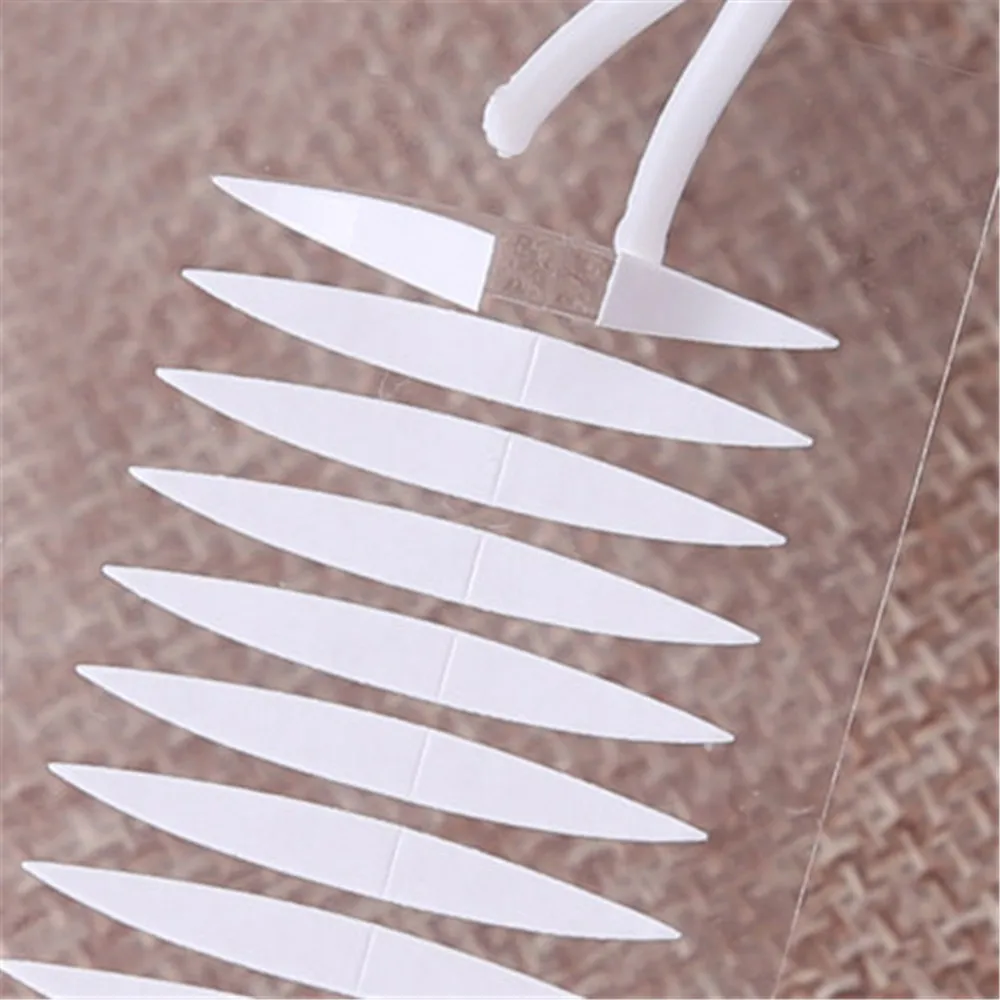600Pcs Pointed Double-sided Double Eyelid Stickers Big Eye Expand Eyes Transparent Invisible Eyelid Stickers Eye Makeup Tools