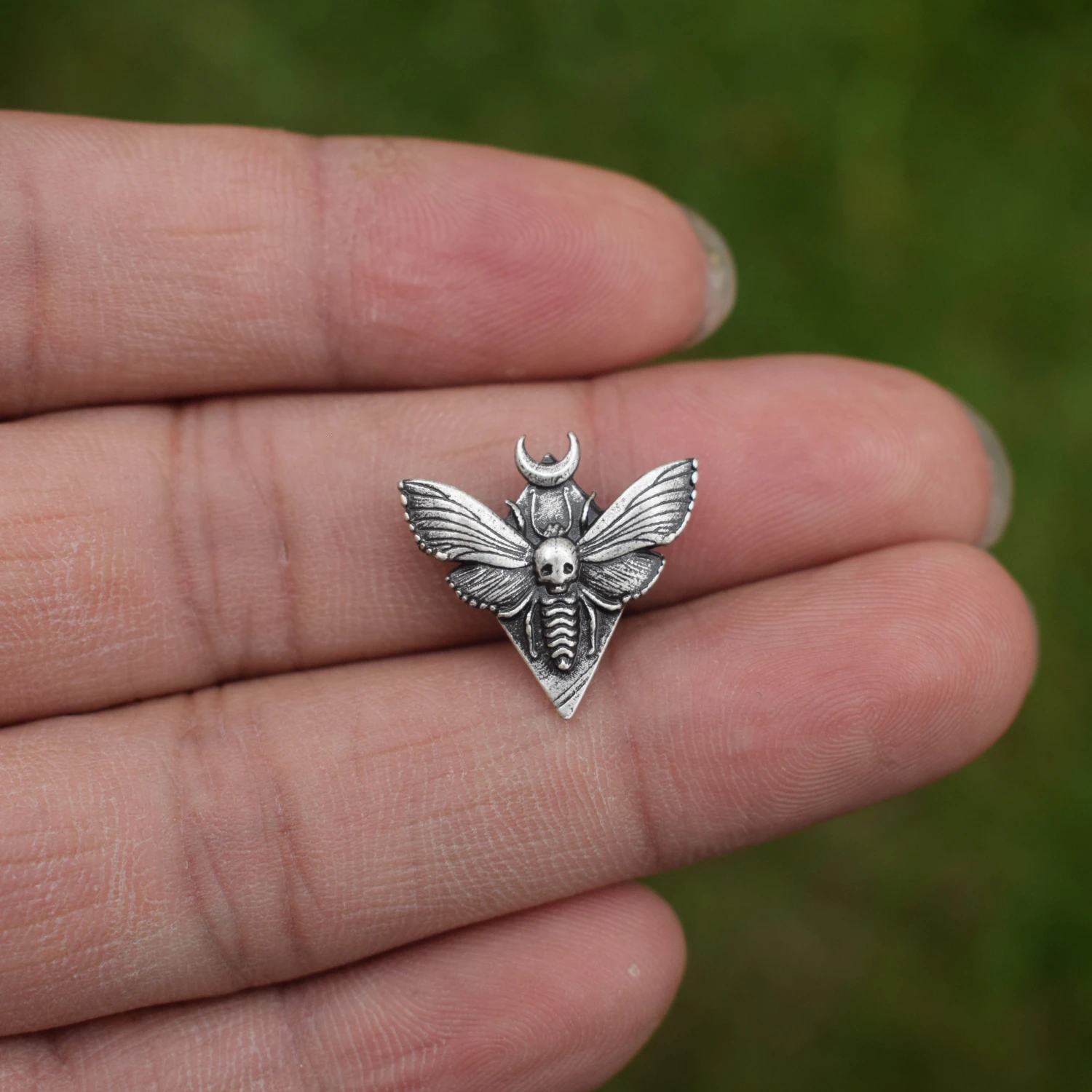 Dead Head Moth Мини милый кулон ожерелье для женщин ее подарок SanLan