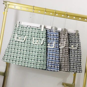 

A-Line Ladies Casual Skirts Female Plaid Mini Autumn Fashion Skirts Winter Women Korean High Waist Elegant Mini Plaid Skirts