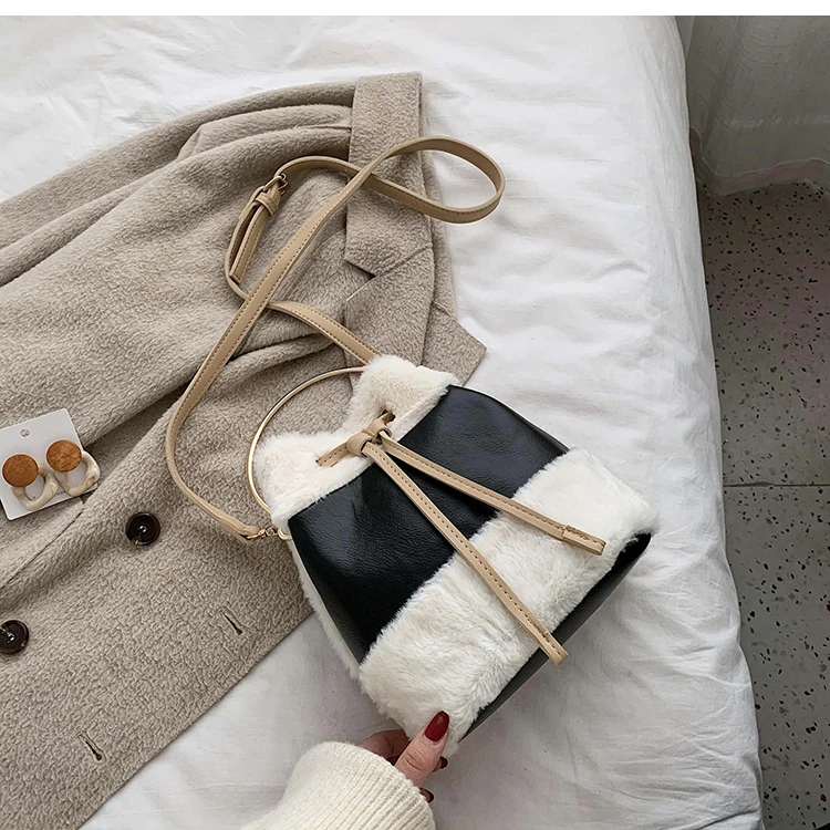 iVog New Arrival Everyday Female Small Crossbody Messenger Handbag Fur cc Geometric Fashion Bucket Bags for Women