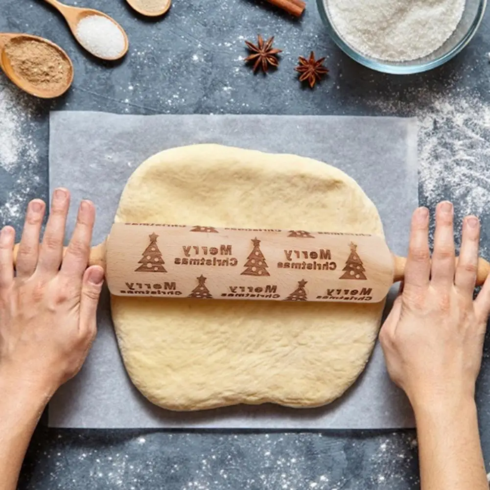 

Snowflake Engraved Wood Embossed Roller Christmas Rolling Pin Baking Cookies Noodle Biscuit Fondant Cake Dough Roller Reindeer
