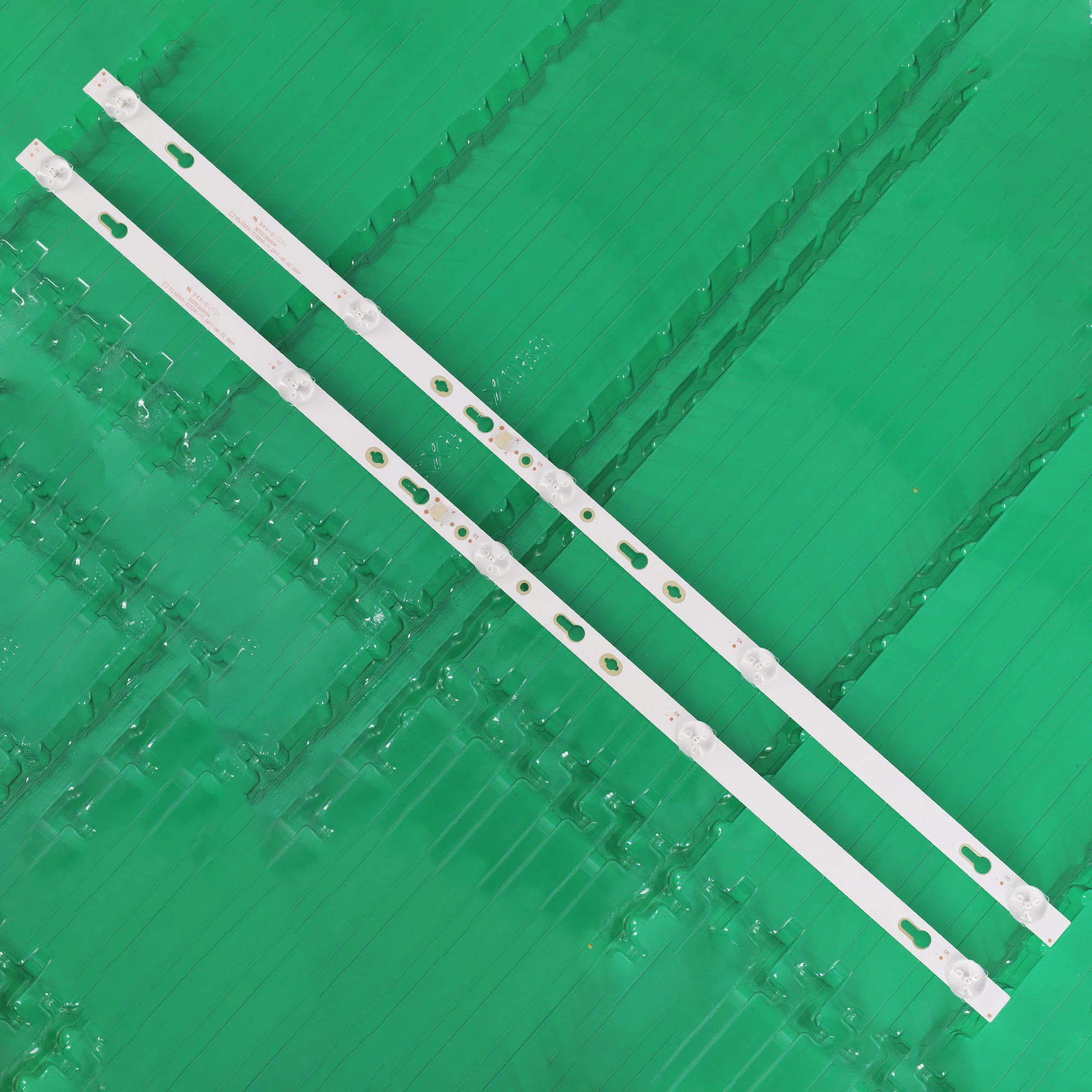 2 шт./лот для 32F6B светодиодная подсветка 4C-LB320T-HRB 32HR332M05A7 6v TCL32D05-ZC22AG-16 CJ9W04 V4 08-32F6000-LPN002B LT-32T510R