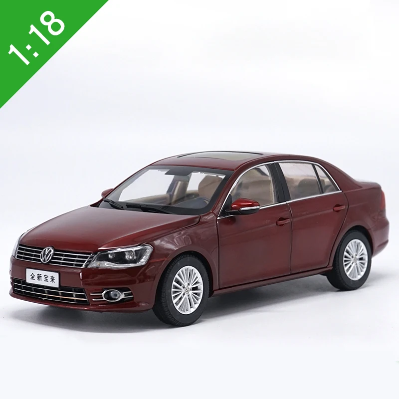 1:18 высокотщательная модель автомобиля VW BORA 2013 из сплава статические
