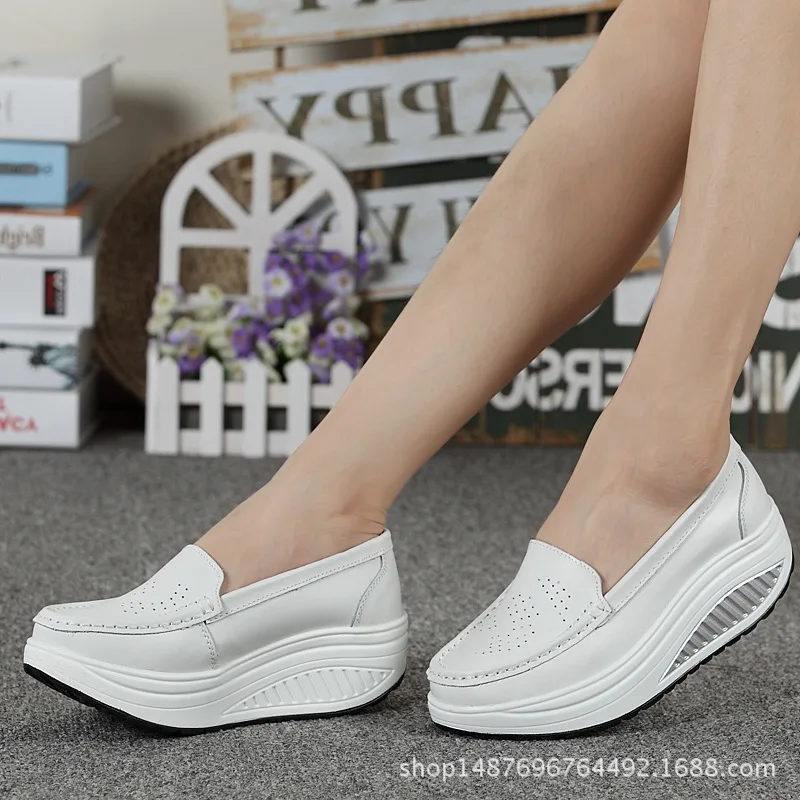 

Leisure Slip-On Classics Platform Sneakers with High Sole Spring Autumm Solid Med Vulcanize Shoes Shallow Summer Women Shoes