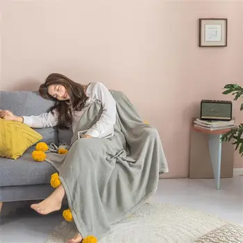 

Cute hit color ball ball blanket spring and autumn blanket Nordic simple solid color tassel tassel blanket super soft blanket