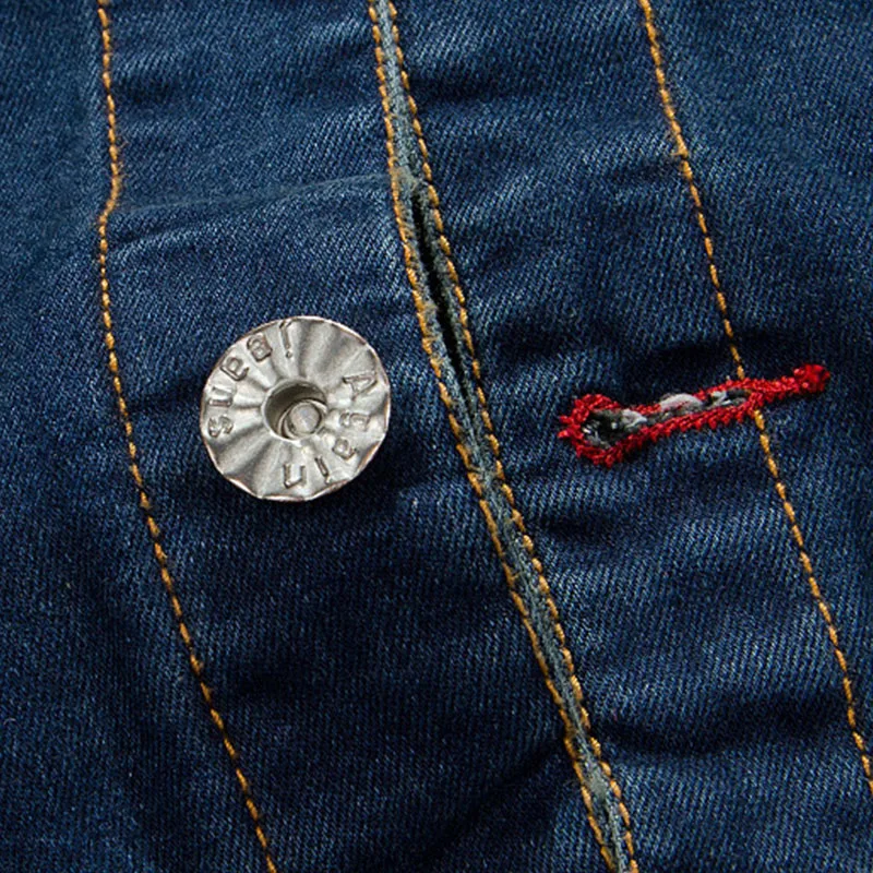 Мужская джинсовая куртка с заклепками темно-синего цвета с вышитыми значками, Мужская джинсовая куртка в стиле панк с карманами на груди, джинсовое пальто