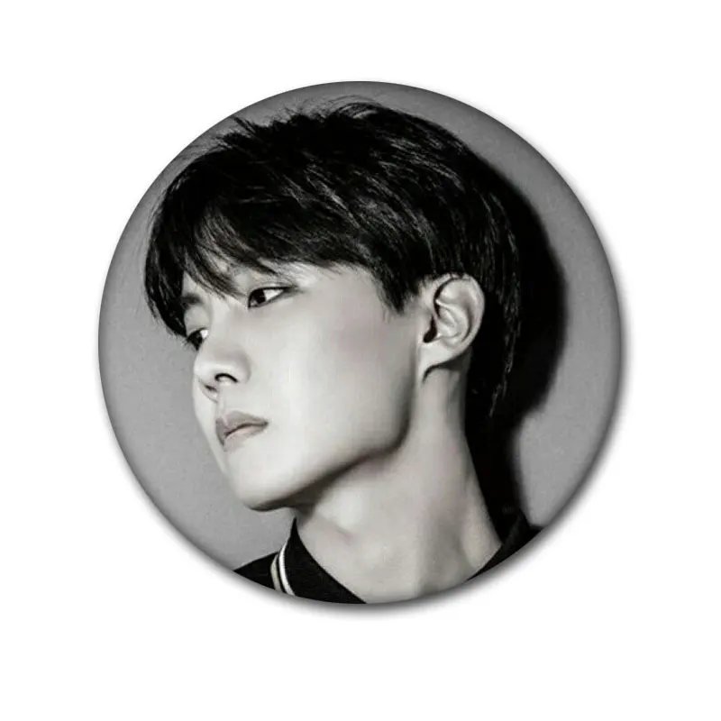 T32-5 Nengdou T32 Корейский KPOP Bangtan мальчики альбом ремесла брошь, значок на булавке аксессуары для одежды рюкзак DIY украшения вентиляторы подарок - Цвет: T32-5