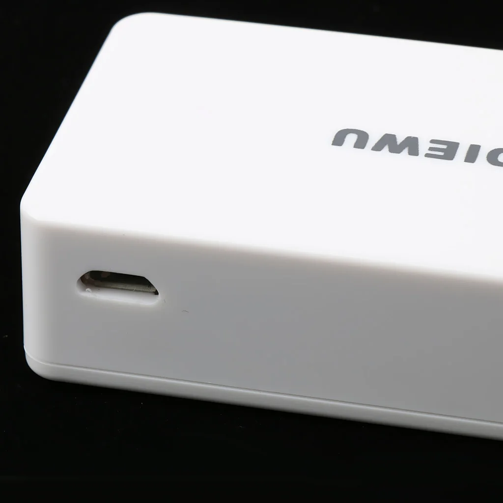 5 Port Fast Ethernet Switch Desktop Network Splitter LAN Hub Micro USB Power