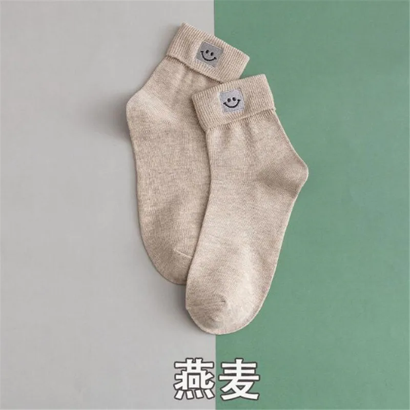 New Socks Winter Autumn Embroidery Square Face Cotton Women's Socks Funny Lovely Smile Face Socks Autumn Fashion Cartoon Socks - Цвет: 7