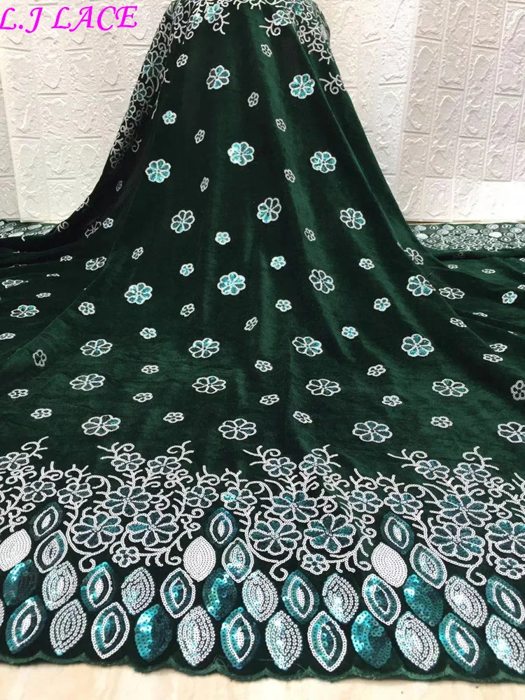 

2020 NEWEST DESIGN VELVET FABRIC WITH SEQUINS FLOWER EMBROIDERY FASHION LACE PARTY DRESS LACE SOFT VELVET FABRICS FOR WOMEN LACE