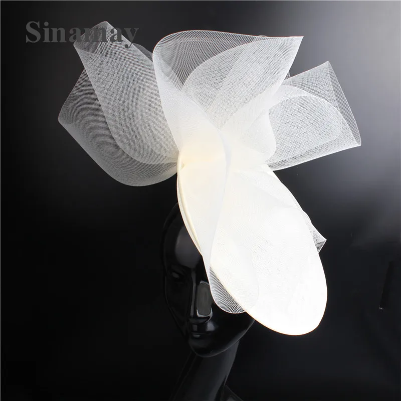 

Beige Fasciantor Hat For Wedding Derby Headpiece Fashion Ladies Headawear Formal Dress Cocktail Big Fedora Cap Hair Pin Mesh Hat