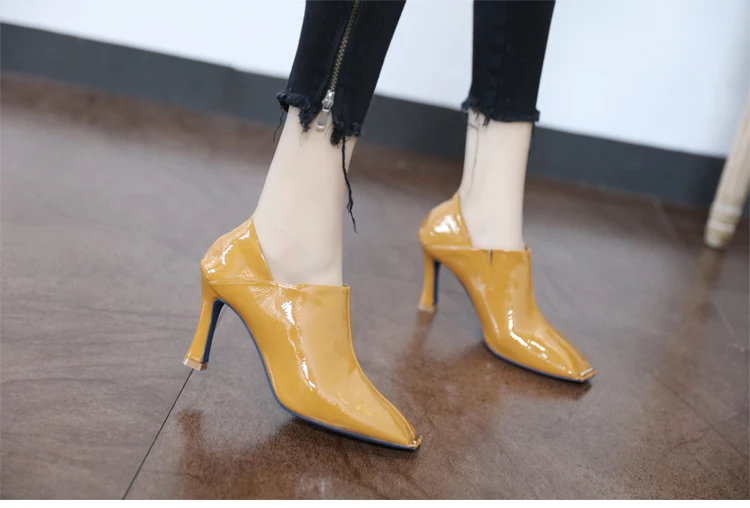 Новинка года; женская обувь ручной работы; туфли-лодочки на высоком каблуке; обувь в стиле ретро из натуральной кожи с глубоким носком; обувь с квадратным носком на каблуке; размеры 34-39