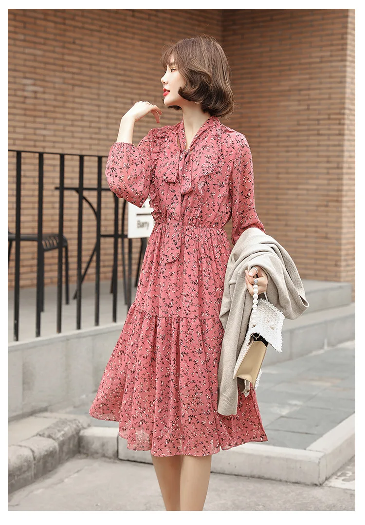 

In Momo2020 Spring Clothing New Style Retro Slimming Mid-length Floral Dress Women's V-neck Underwear Immortal Skirt