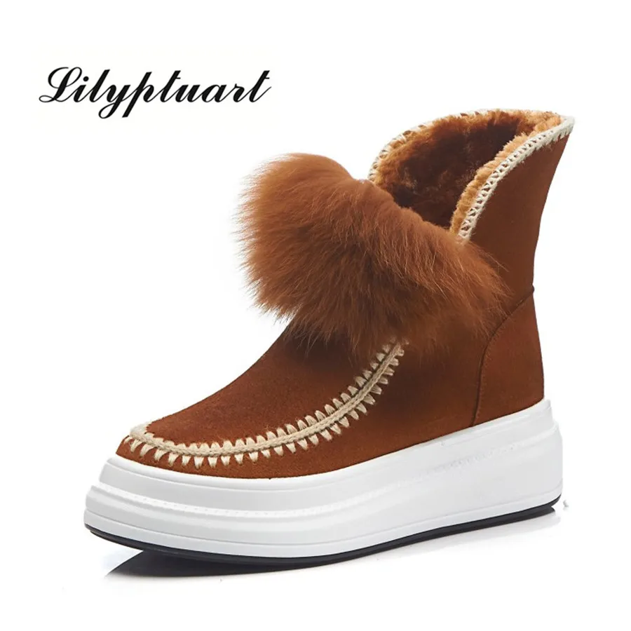 

2019 new European and American style cow suede fox fur material short boots round head muffin soles warm retro snow boots