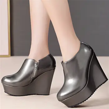 

2020 Punk Creepers Women Patent Leather Wedges High Heel Military Ankle Boots Female Winter Warm Round Toe Platform Pumps Shoes