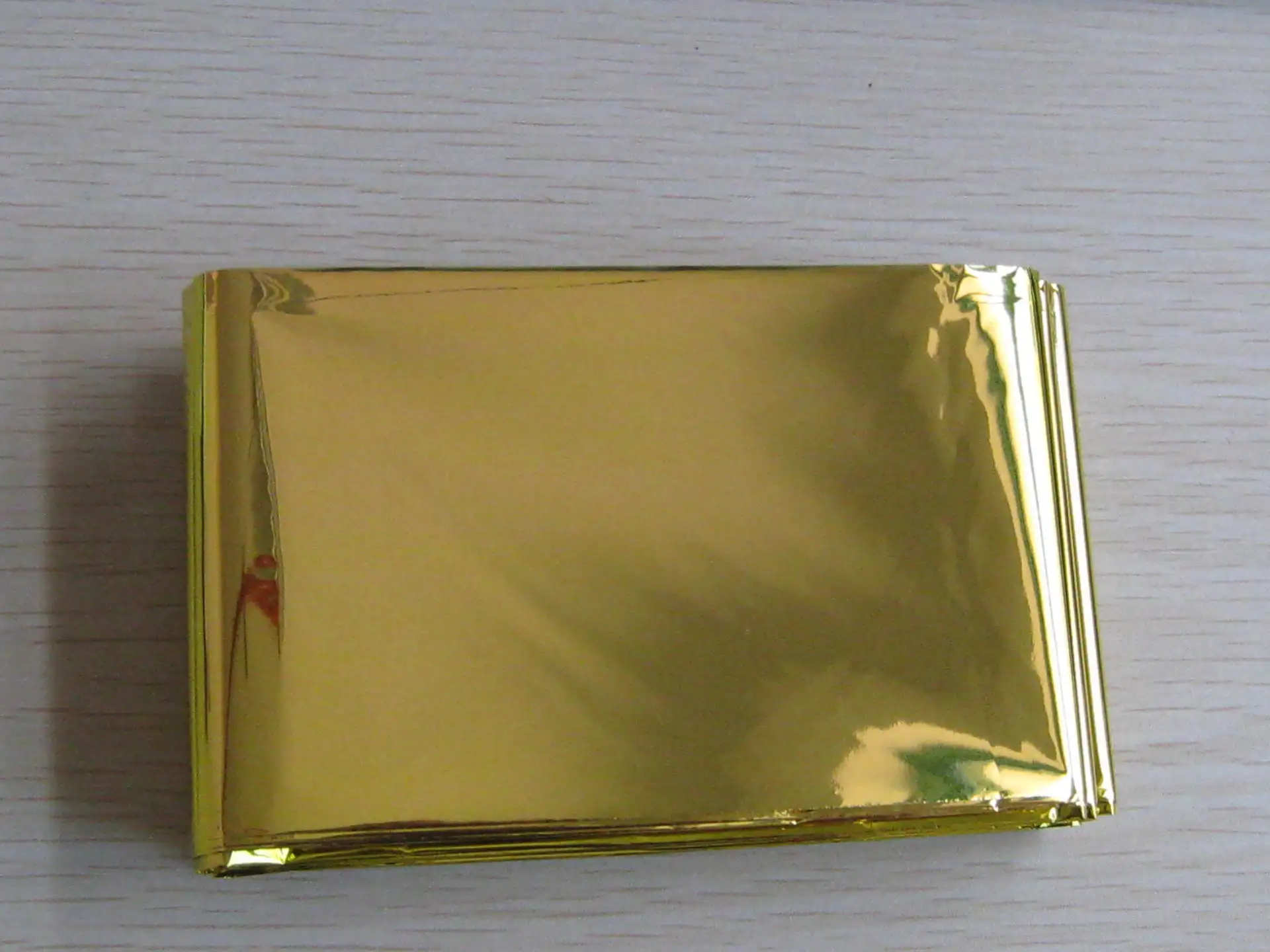 

Yiwu Manufacturers Direct Selling Pet Material Gold-Tone Emergency Blanket Insulation Blanket Support Mixed Batch Large Amount F