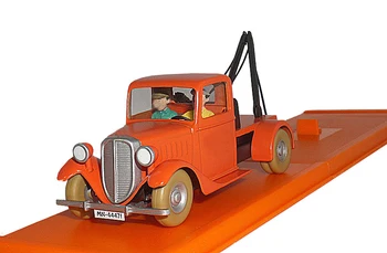 

rare Special Offer 1:43 Model of a Classic Car with Hand-made Arrangements Collection Model