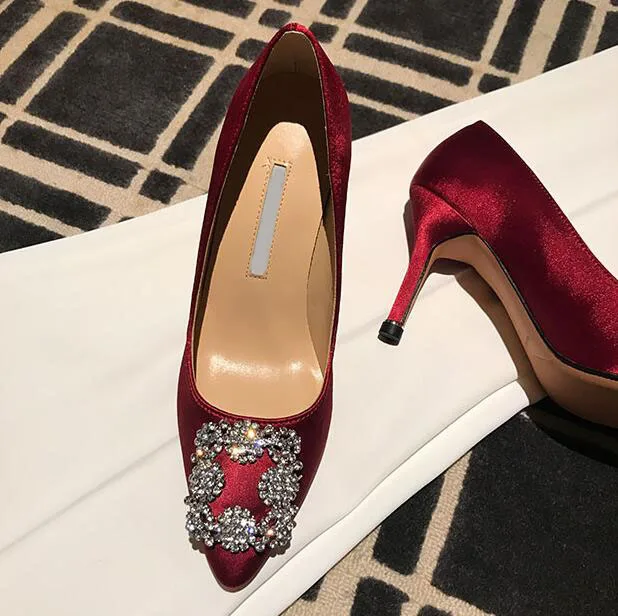 Hebilla de cristal bombas de sevienoras de la marca de lujo de punta estrecha en zapatos de tacón alto de mujer primavera otouno del