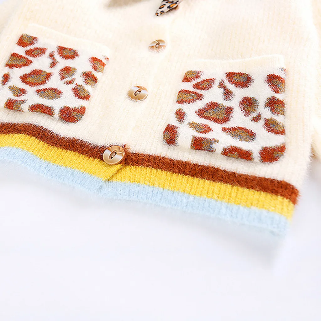 Модное пальто для девочек; свитера для девочек; свитер для малышей; теплый свитер с леопардовым принтом и бантом; вязаное пальто с кружевом вязаным крючком; одежда; детские свитера; свитер Z4