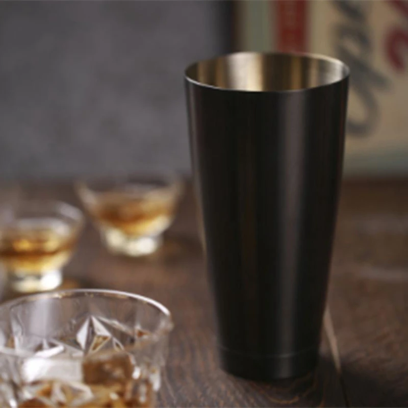 2Pcs/Set American Style Boston Shaker Cocktail Shakers Cup Bar Tool Mixing Drink Bartender Bar Set Tool Upper 550Ml Rear Cup 850