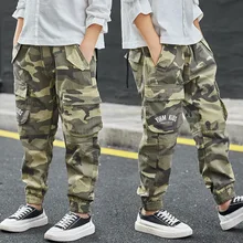 Штаны для мальчиков; коллекция года; сезон осень; одежда в западном стиле для подростков; сезон весна-осень; Детский комбинезон на лямках; модные камуфляжные штаны