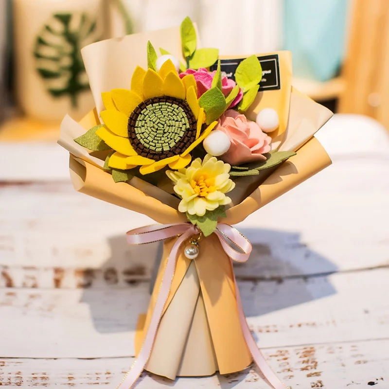 

Handmade Flower Bouquet DIY Handmade Non-Woven Bouquet DIY Set Holding Flowers With Light Handicraft Material Kit